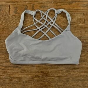 lulu lemon bra size 6